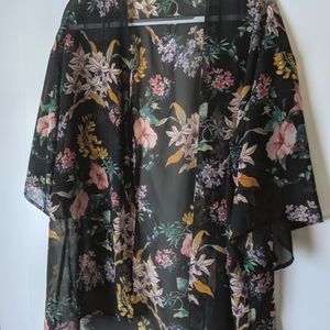 Black Floral Kimono